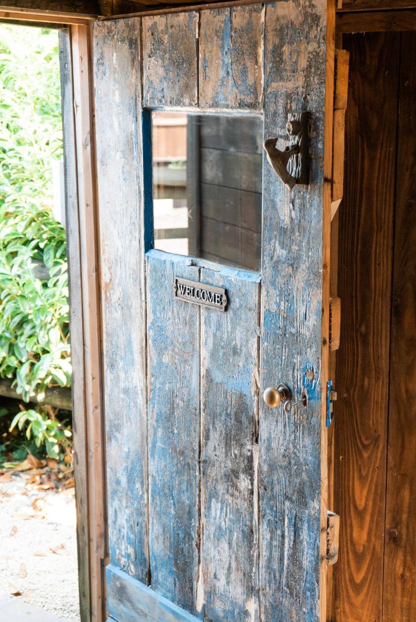 Swallowfield Glamping-Station Master Yeovil Bagian luar foto